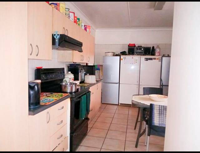 3 BEDROOM HOUSE FOR SALE IN VANDERBIJLPARK SW 1